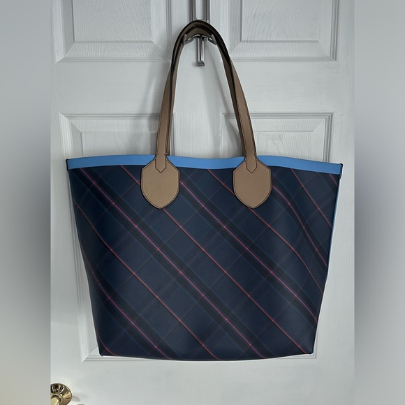 Banana Republic Extra Large Plaid Tote - Picture 2 of 12
